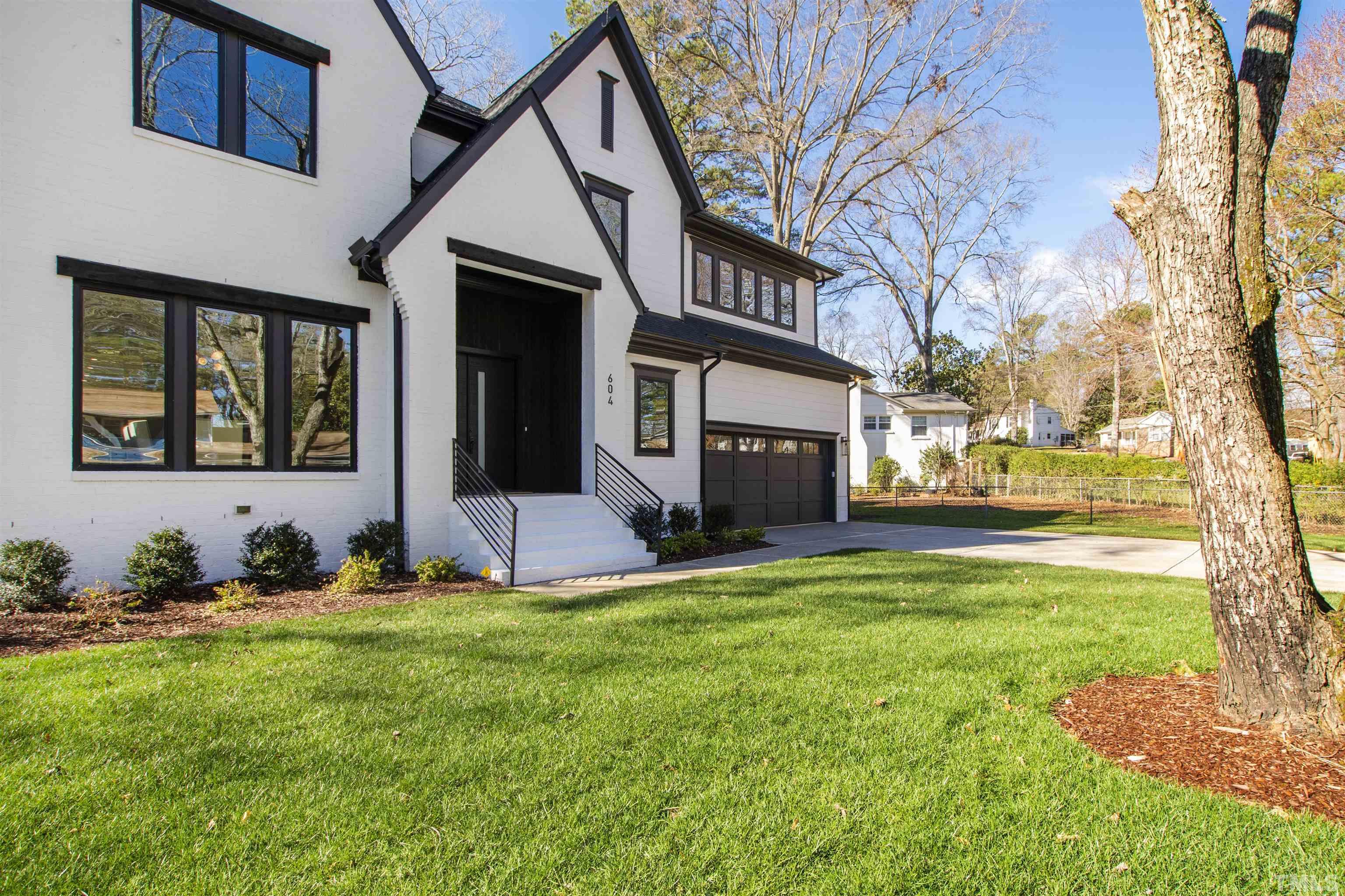 604 Yale Street Raleigh, NC 27609 - Photo 3 of 74