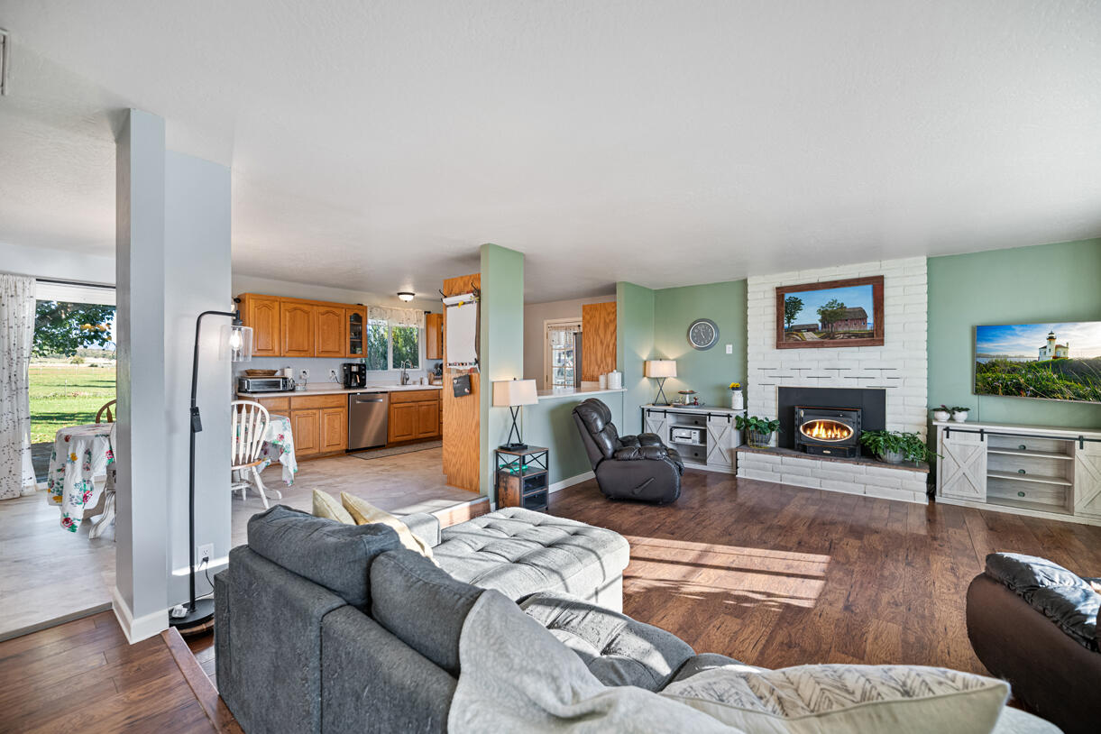 2795 Ball Road Eagle Point, OR 97524 - Photo 7 of 30 15 Northbrook Rd, Spring Valley, NY_7
