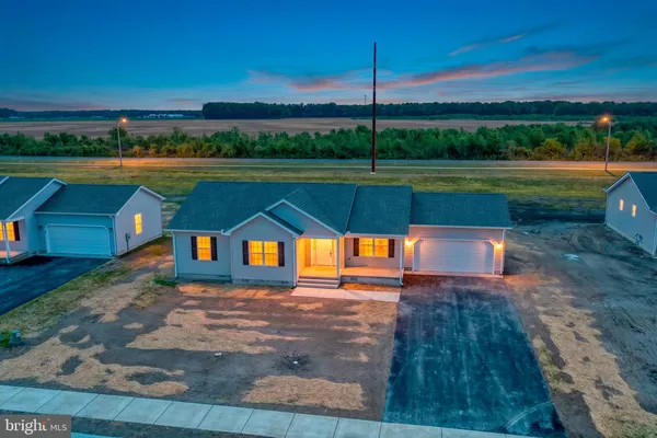 $355,000 | 1011 Redwood Court, Unit 11, Harrington, DE 19952