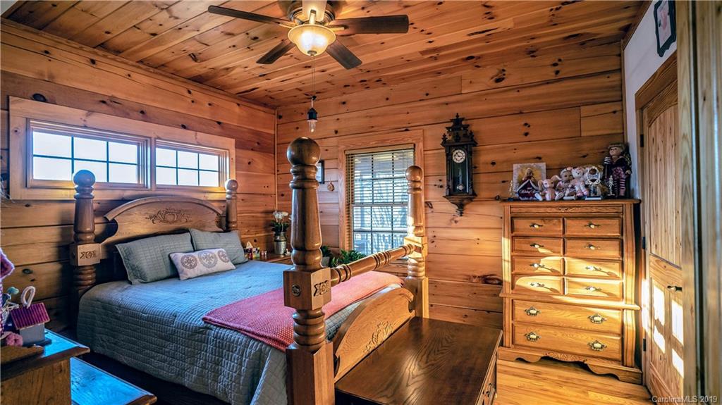 101 Garnet Ridge Marshall, NC 28753 - Photo 16 of 38 Gallery Image 16