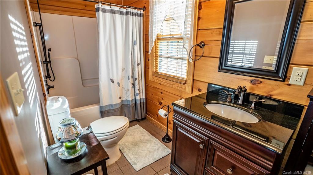 101 Garnet Ridge Marshall, NC 28753 - Photo 17 of 38 Gallery Image 17