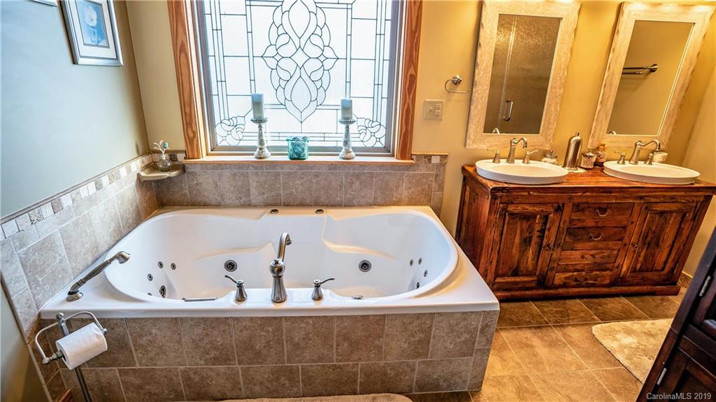 101 Garnet Ridge Marshall, NC 28753 - Photo 25 of 38 Gallery Image 25