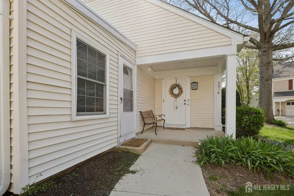 $310,000 | 391A Orrington Lane, Unit C, Monroe Township, NJ 08831