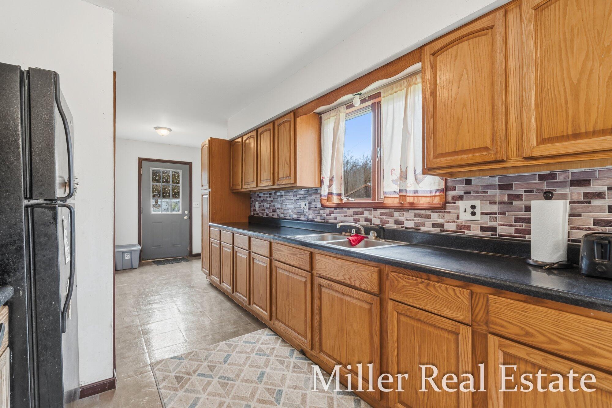 6130 Gurd Road Hastings, MI 49058 - Photo 4 of 50 13-WM6130gurd-24