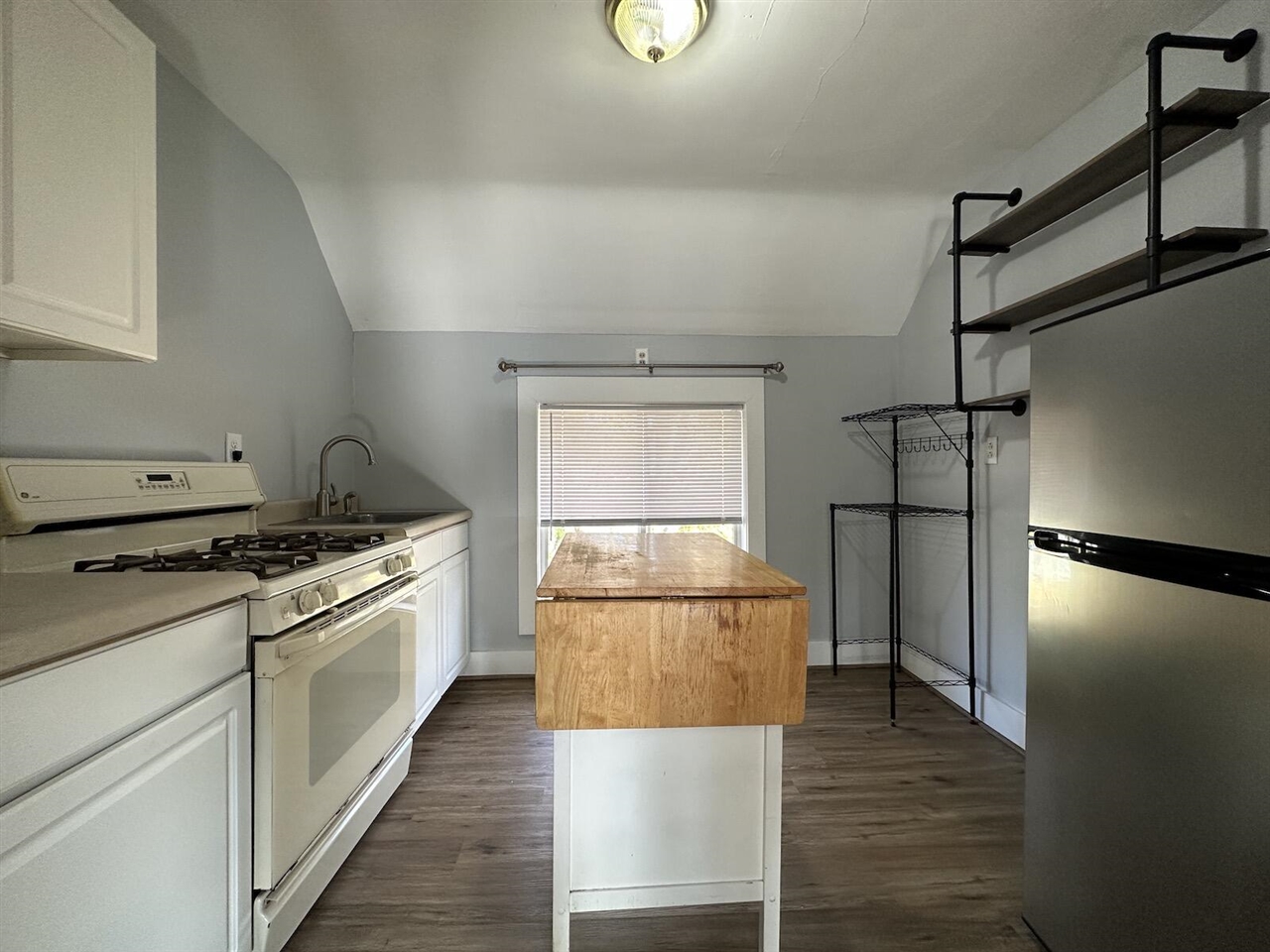 1925 Nichols Road Kalamazoo, MI 49006 - Photo 18 of 26
