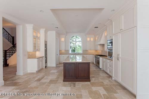 1040 Melaleuca Road Delray Beach, FL 33483 - Photo 4 of 18 Kitchen