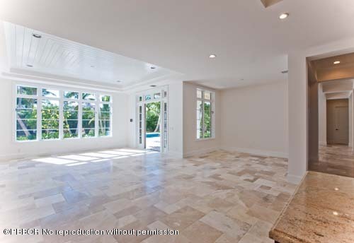 1040 Melaleuca Road Delray Beach, FL 33483 - Photo 5 of 18 Family Room