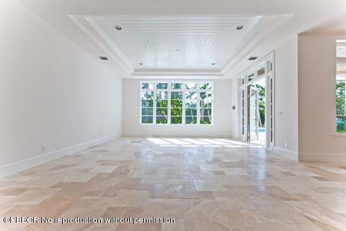 1040 Melaleuca Road Delray Beach, FL 33483 - Photo 6 of 18 Family Room