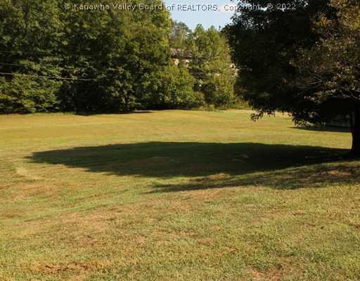 137 Fletcher Road Hurricane, WV 25526 - Photo 16 of 16 Yard/Garden.