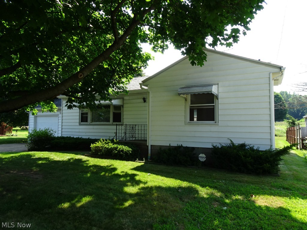 45455 North Ridge Road Amherst, OH 44001 - Photo 1 of 10
