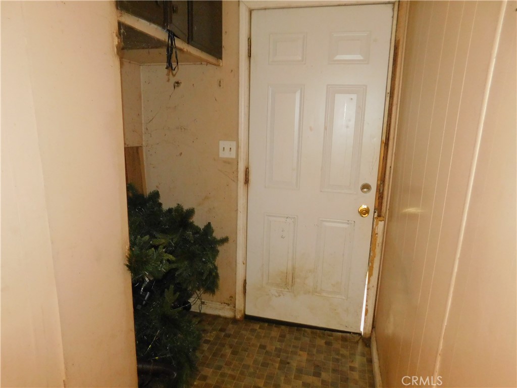 1097 North State Street, Unit 557 Hemet, CA 92543 - Photo 11 of 18 a view of a bathroom
