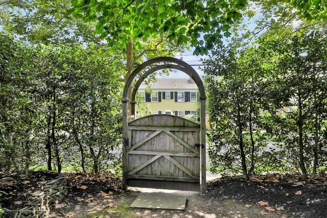 $7,250 | 20 Rosalie Avenue, Rumson, NJ 07760