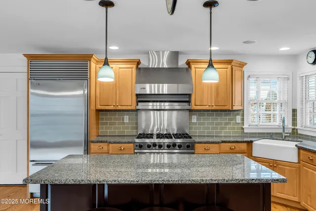 $7,250 | 20 Rosalie Avenue, Rumson, NJ 07760