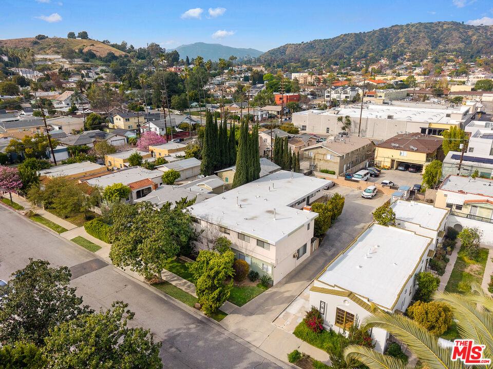 2233 Addison Way Los Angeles, CA 90041 - Photo 2 of 20