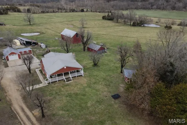 $765,000 | 9081 West Red Oak Road, Rosebud, MO 63091