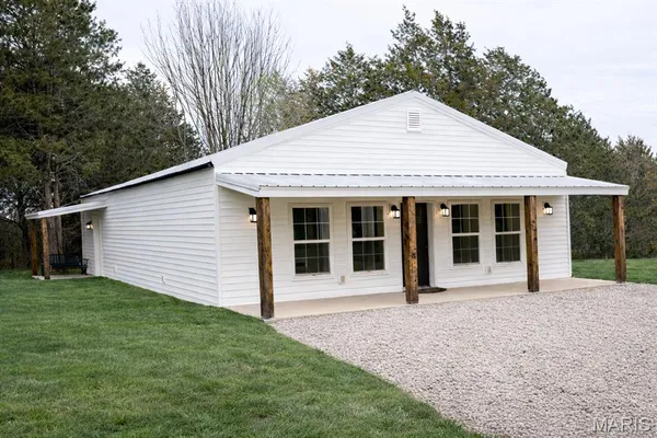 $799,000 | 9081 West Red Oak Road, Rosebud, MO 63091
