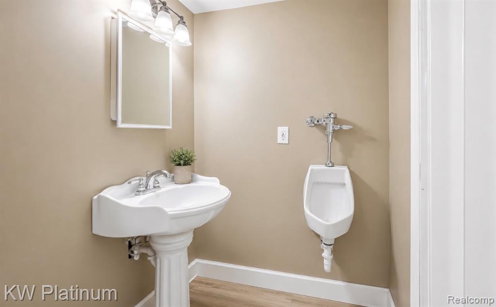 23809 Normandy Avenue Eastpointe, MI 48021 - Photo 16 of 29