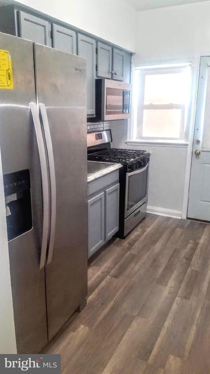 4106 Evans Chapel Road Baltimore, MD 21211 - Photo 1 of 14 Kitchen