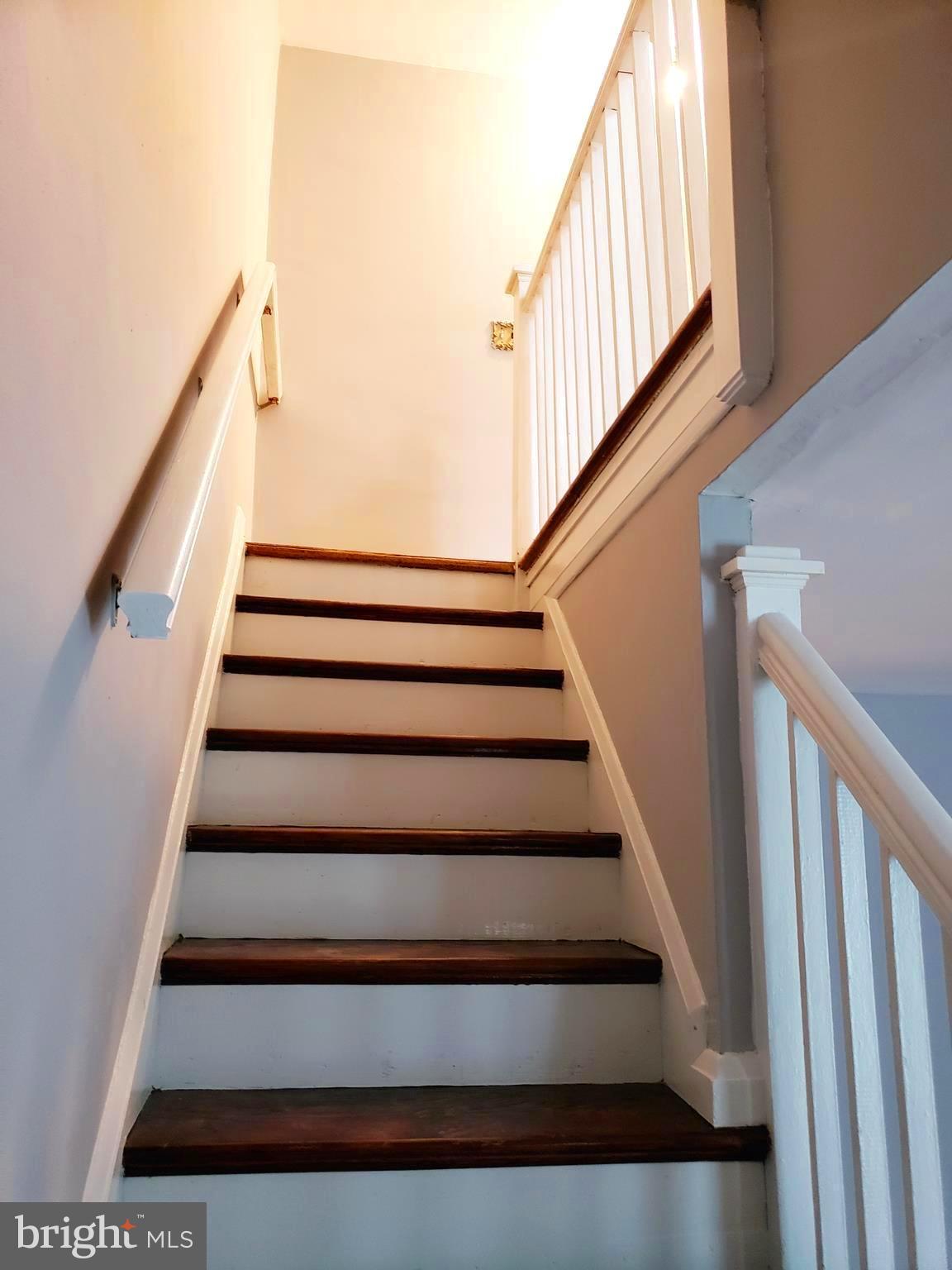4106 Evans Chapel Road Baltimore, MD 21211 - Photo 7 of 14 Stair to upper level