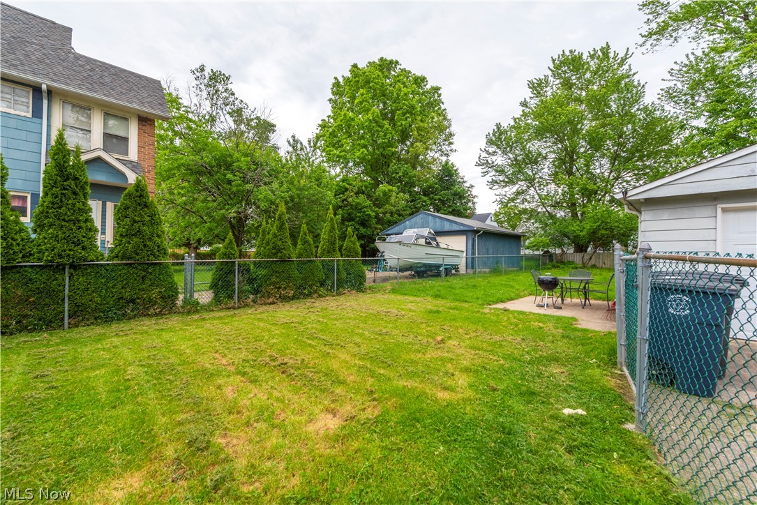 1347 Churchill Road Lyndhurst, OH 44124 - Photo 23 of 24