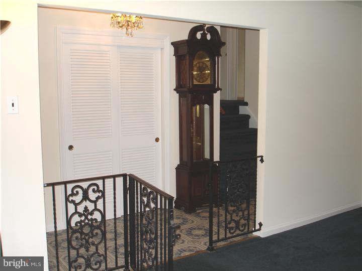 1599 Williams Road Abington, PA 19001 - Photo 4 of 20 Foyer