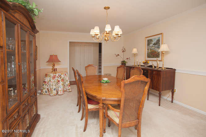 158 Partridge Road Wilmington, NC 28412 - Photo 7 of 32 158 Partridge Rd-small-006-17-Dining Roo