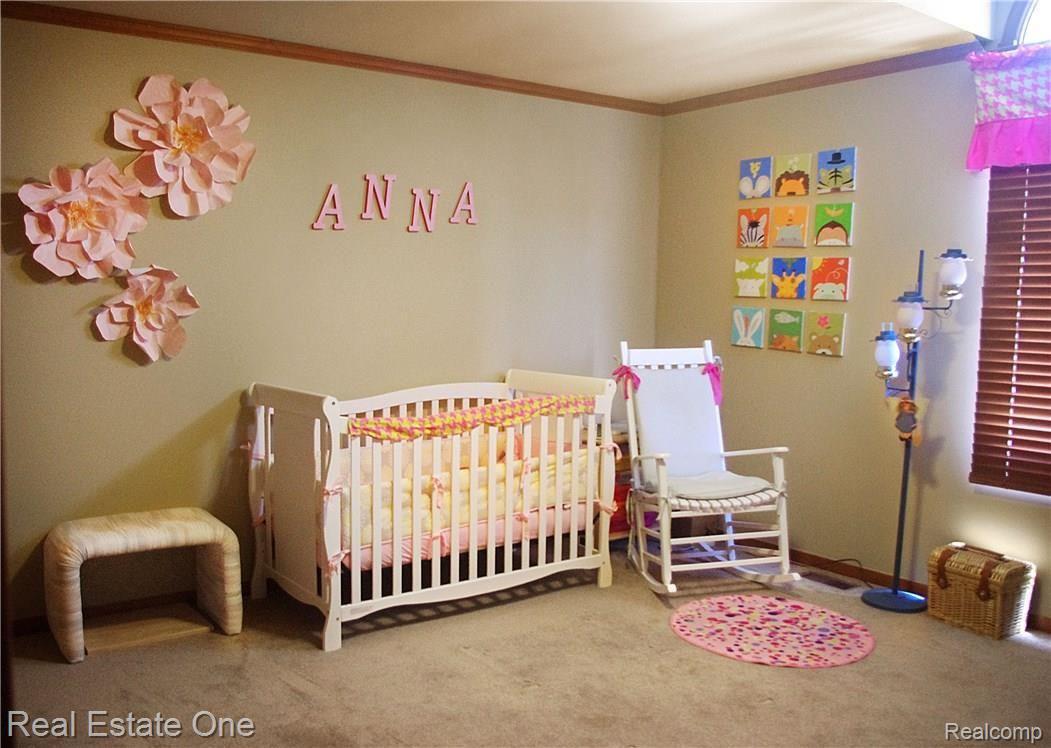 19431 Gill Road Livonia, MI 48152 - Photo 22 of 25 22bedroom2.jpg