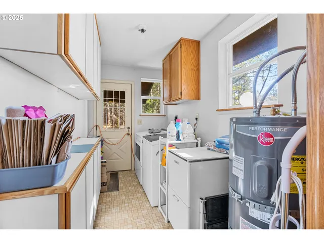 $575,000 | 96120 Cape Ferrelo Road, Brookings, OR 97415