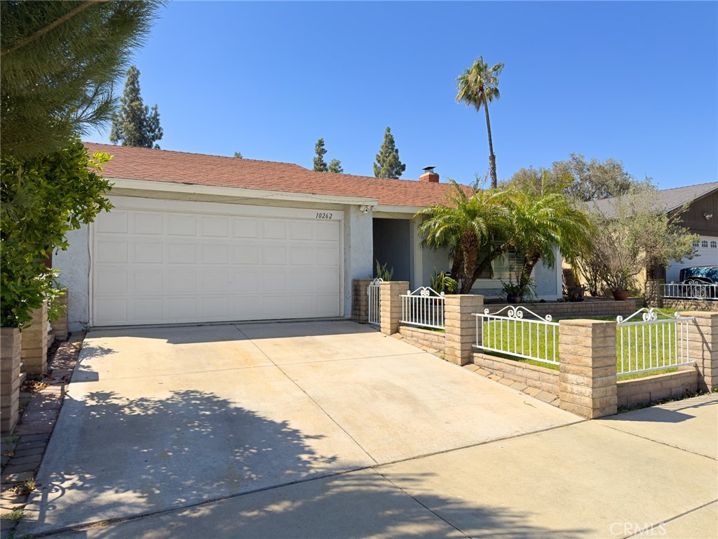 10262 Mandalay Court Riverside, CA 92503 - Photo 3 of 29