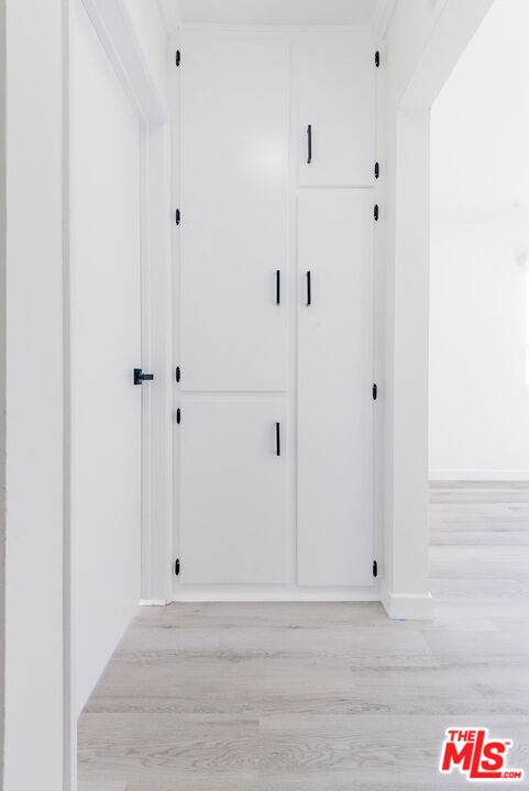 2107 Pullman Lane, Unit D Redondo Beach, CA 90278 - Photo 19 of 32 a view of an empty room