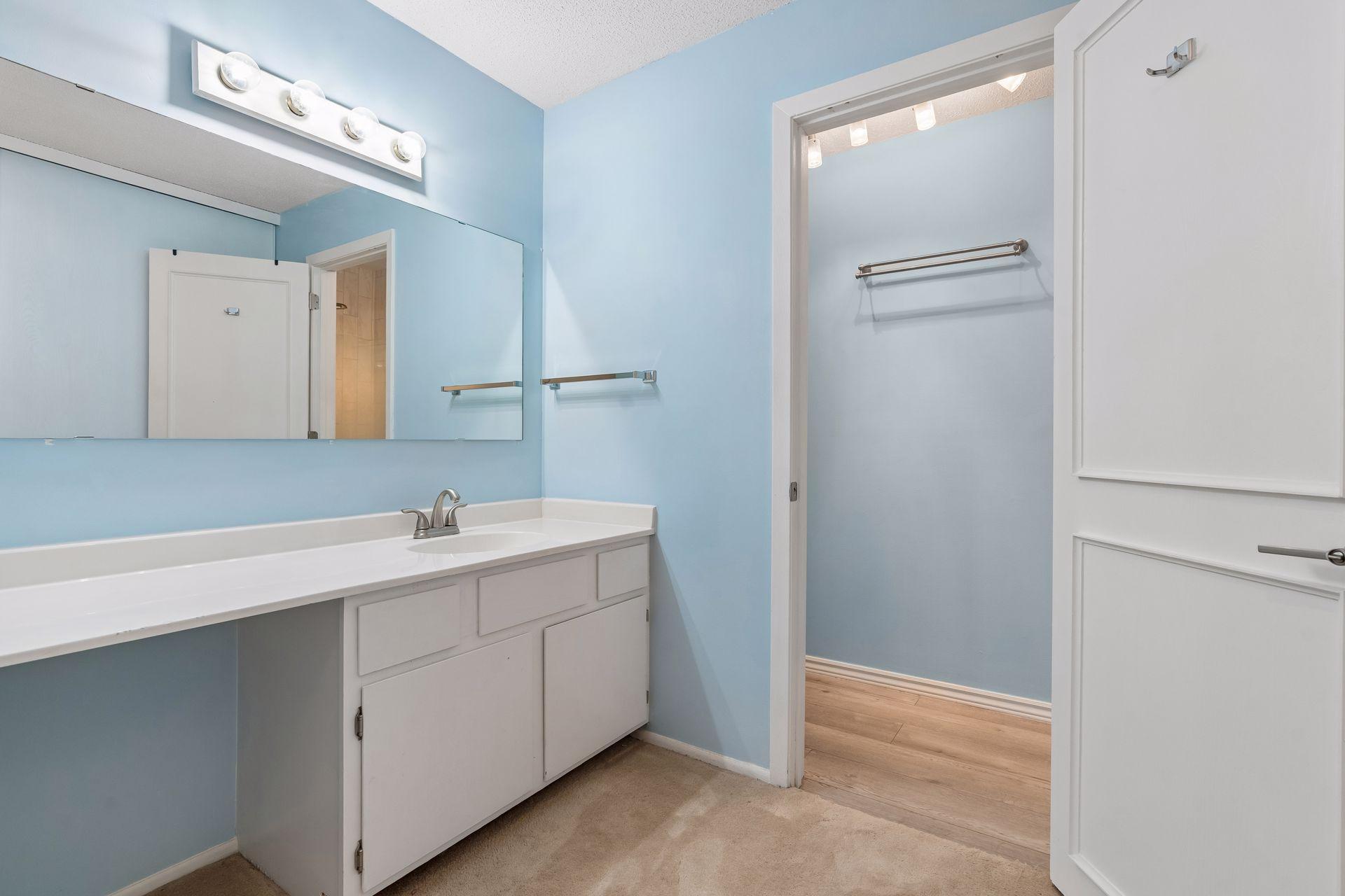 1887 Silver Bell Road, Unit 214 Eagan, MN 55122 - Photo 18 of 35