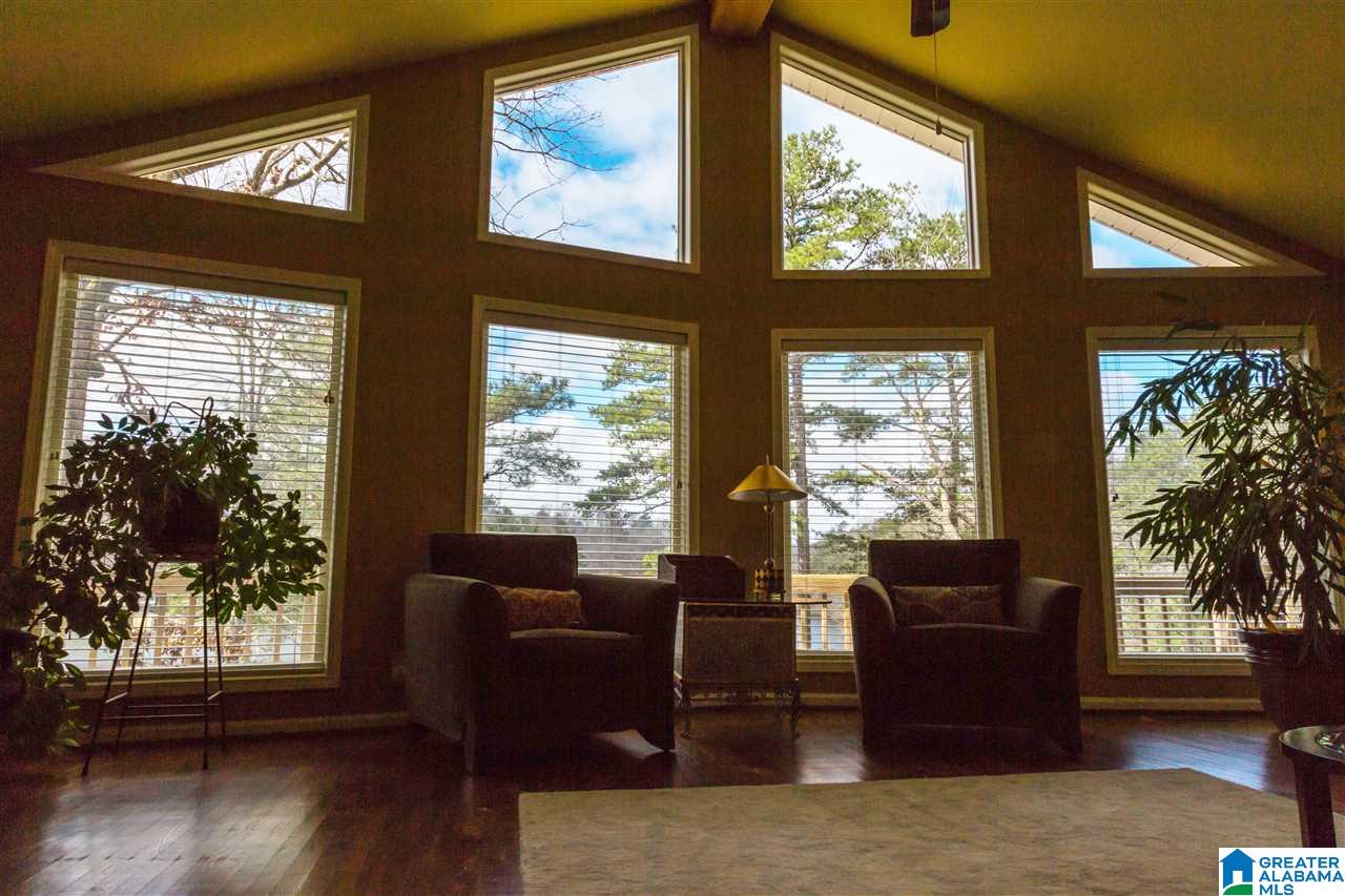 105 West Sunset Boulevard Oneonta, AL 35121 - Photo 8 of 47