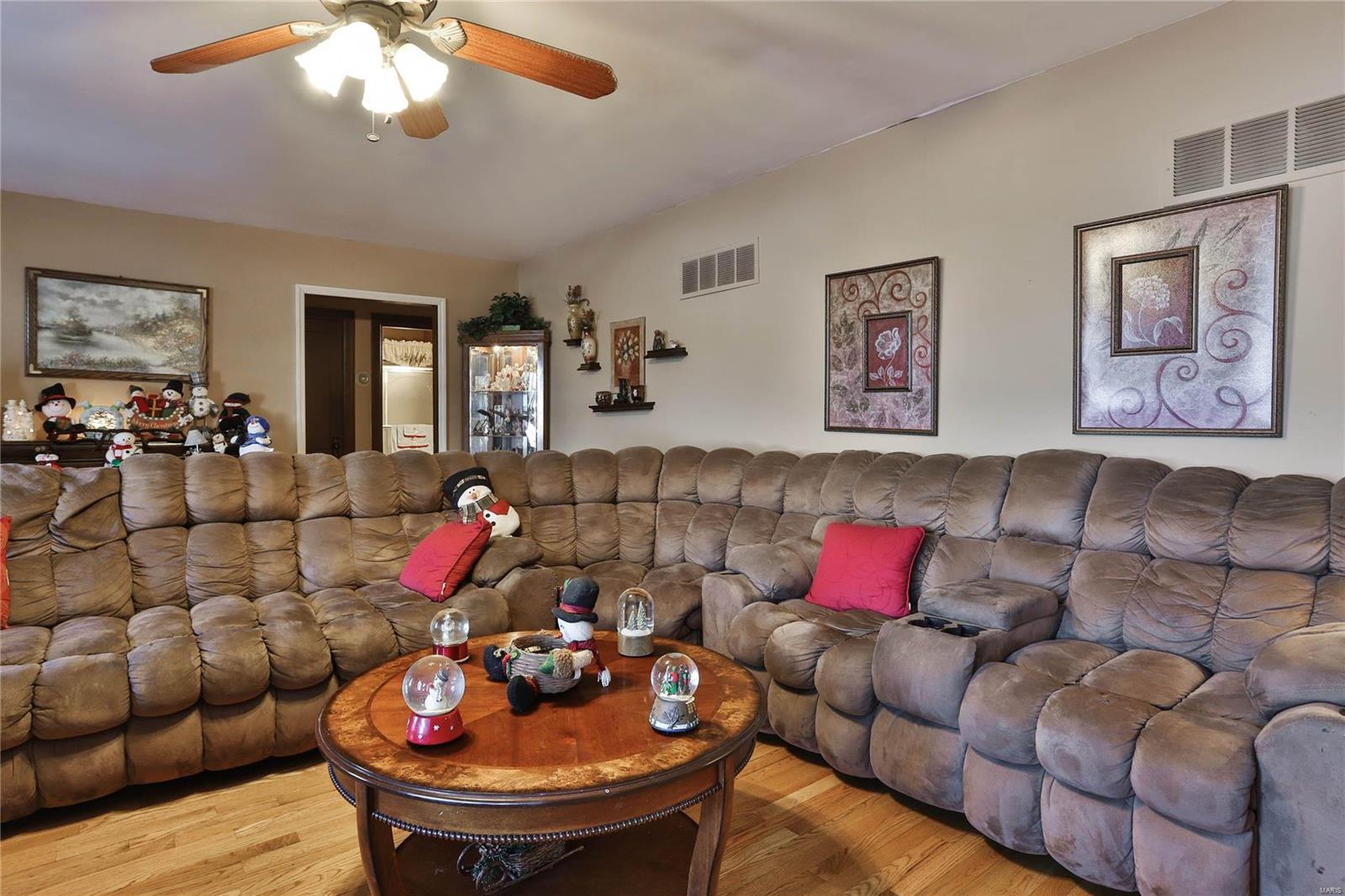 331 Eureka Road Eureka, MO 63025 - Photo 8 of 28 Gallery Image 8