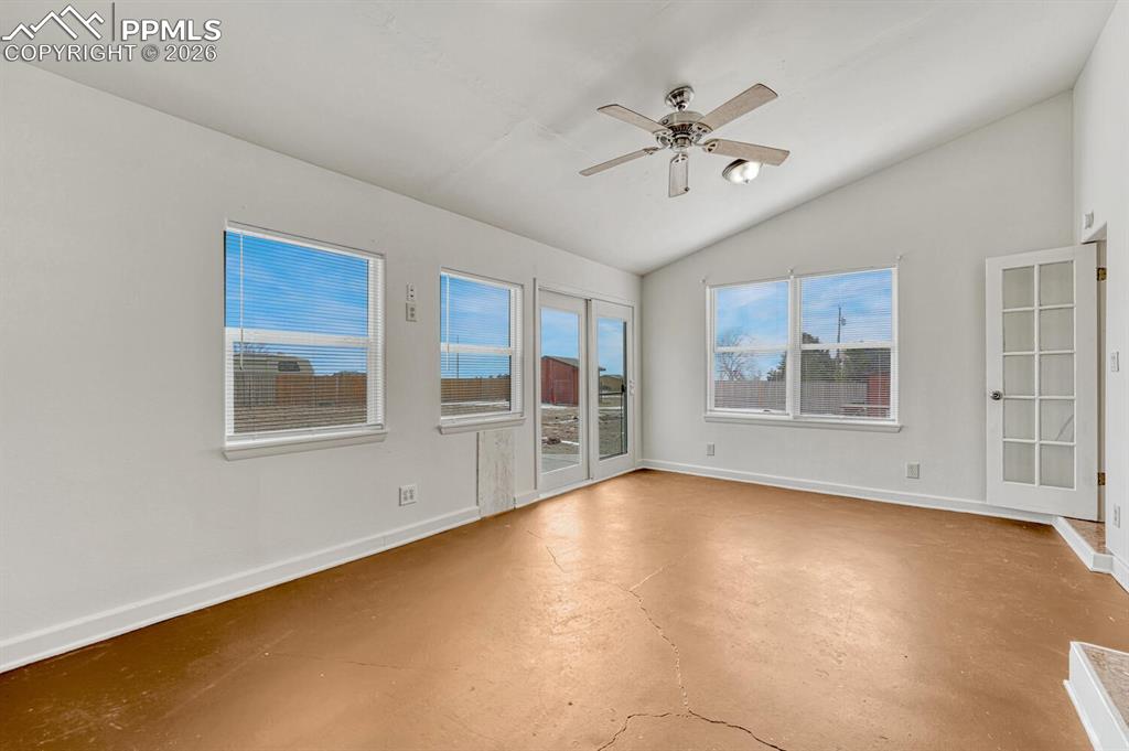 7815 Maverick Road Colorado Springs, CO 80908 - Photo 14 of 41