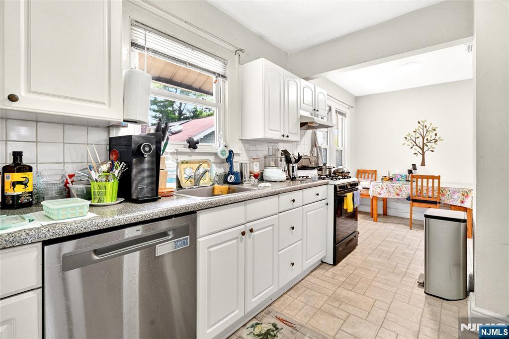423 Closter Dock Road Closter, NJ 07624 - Photo 30 of 40