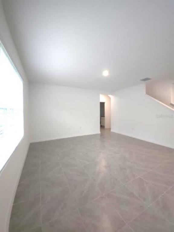 35589 Lockman Way Zephyrhills, FL 33541 - Photo 12 of 54