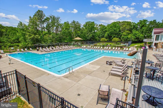 a view of a tennis court