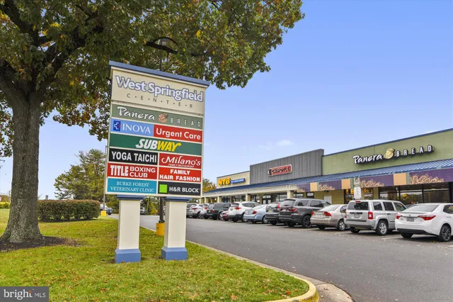 $3,299 | 6405 Castlefin Way, Alexandria, VA 22315