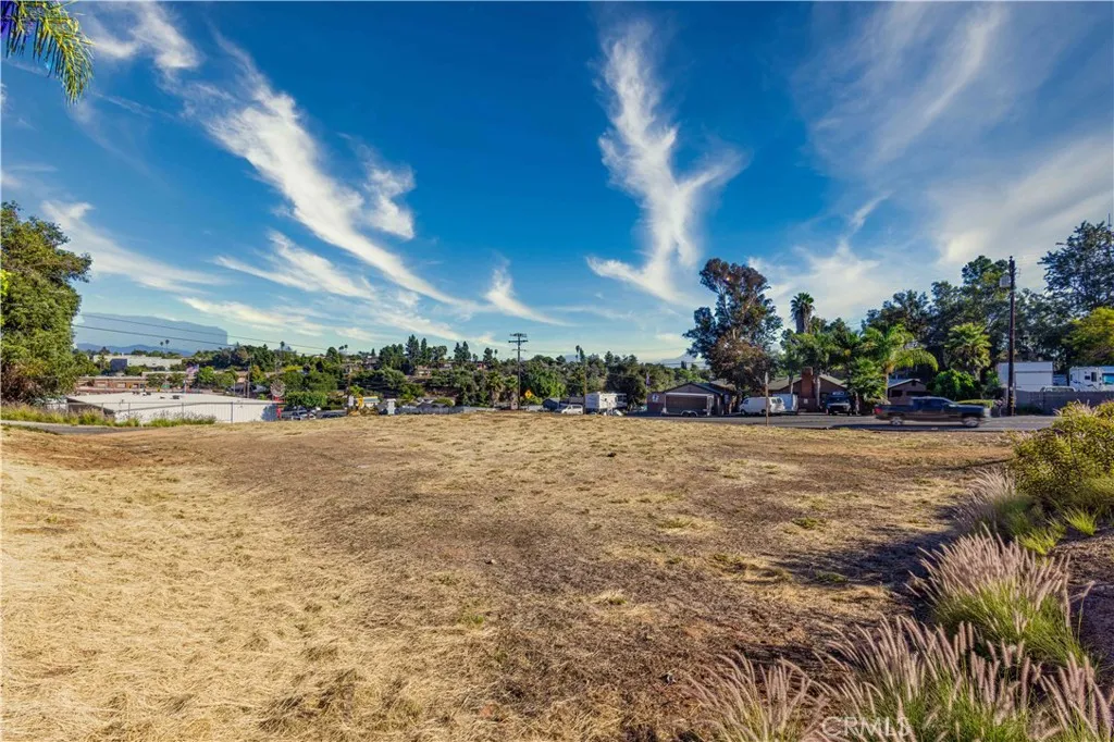 0 Mission Fallbrook Ca Fallbrook, CA 92028 - Photo 2 of 5 a view of an outdoor space