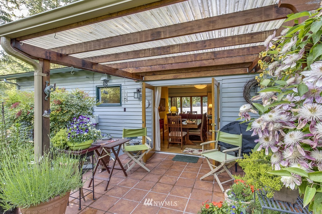 2115 Shamrock Road Northwest Bremerton, WA 98312 - Photo 3 of 24 Gallery Image 3