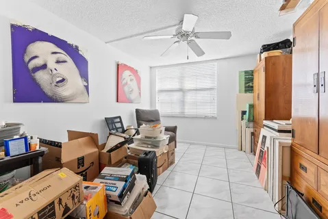 $195,000 | 9451 Evergreen Place, Unit 404, Davie, FL 33324