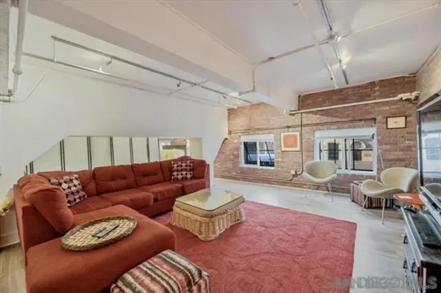 $679,800 | 950 Sixth Avenue, Unit 211, San Diego, CA 92101