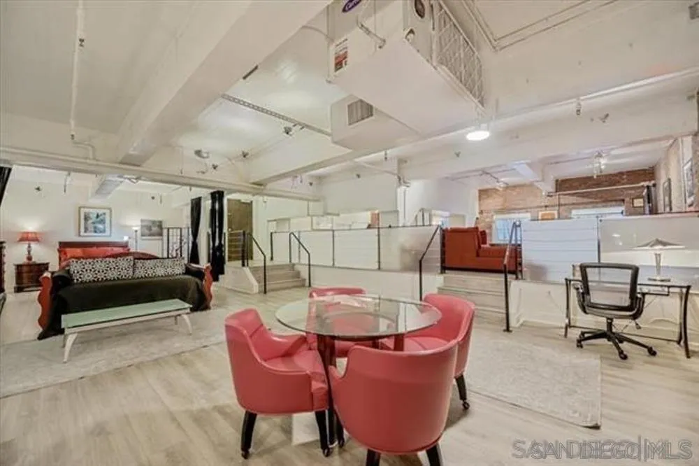 950 Sixth Avenue, Unit 211 San Diego, CA 92101 - Photo 5 of 8 a outdoor space with lots of chairs and mirrors