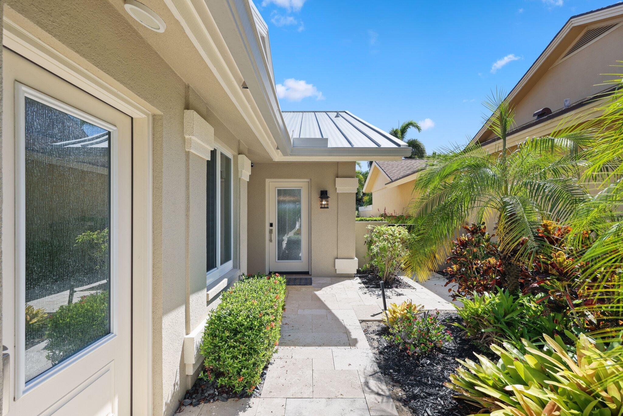 215 Ridge Road Jupiter, FL 33477 - Photo 6 of 43 215 Ridge Road - 7.jpg-SMALL
