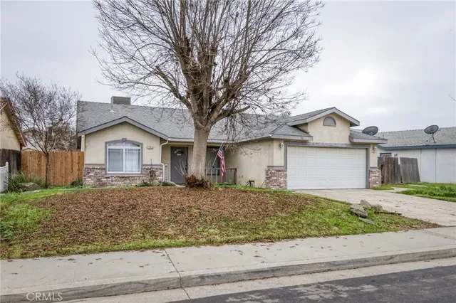 front view of house with a yard
