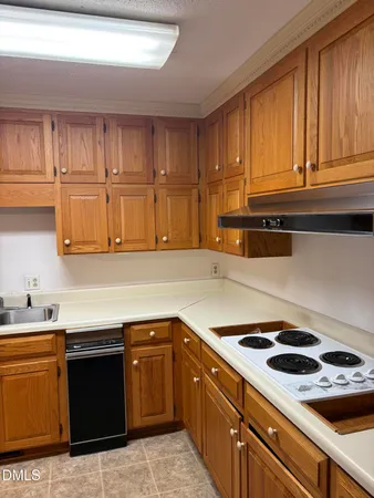 $1,250 | 7213 Ridgefield Court, Sanford, NC 27332
