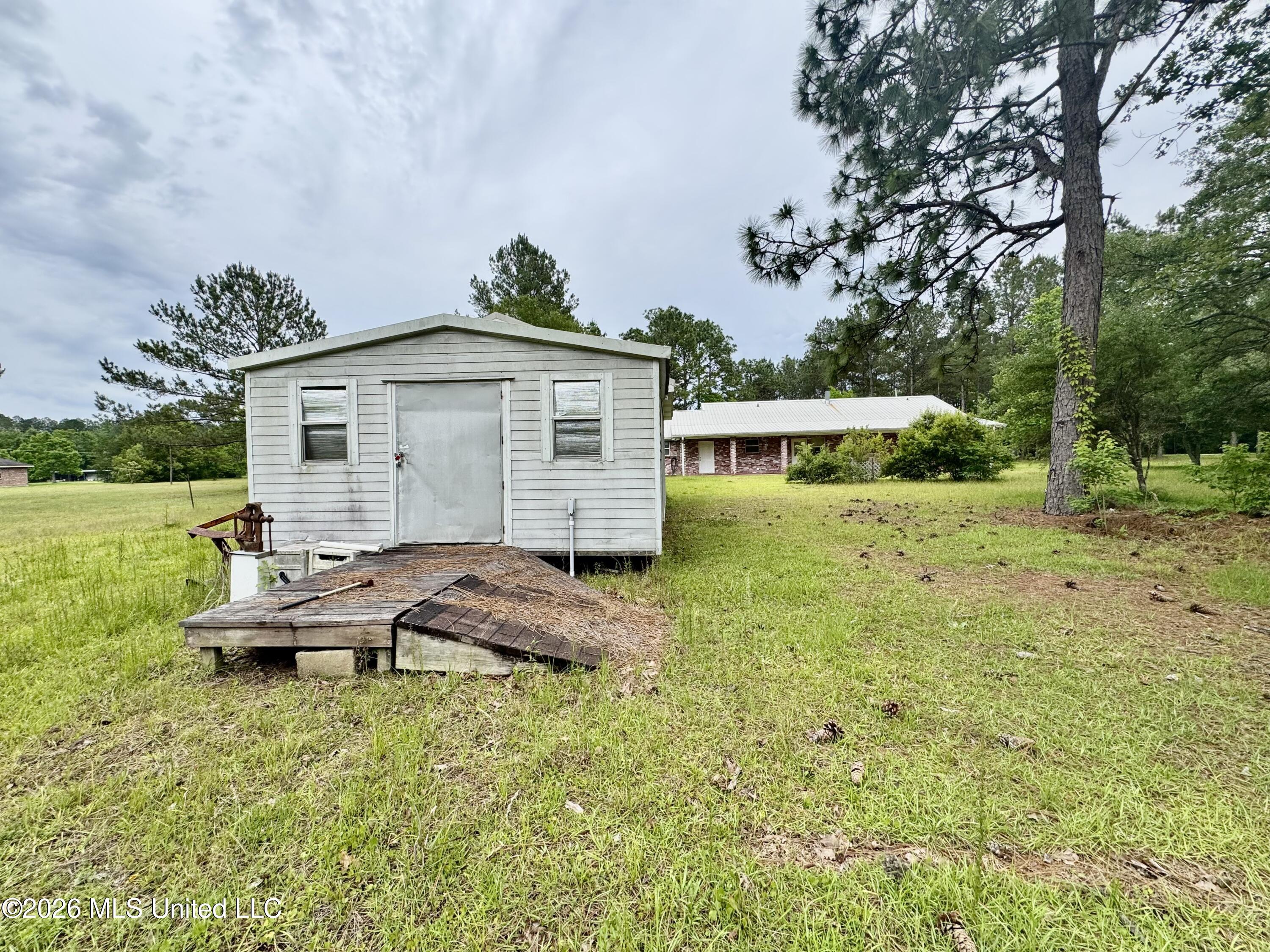 20 C G Smith Road Picayune, MS 39466 - Photo 27 of 29 cg smith shed 2