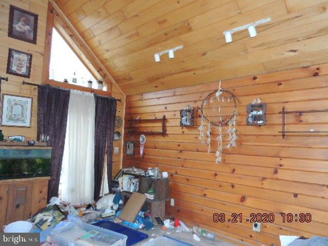 1240 Fairview Road Grantsville, MD 21536 - Photo 31 of 48 master bedroom