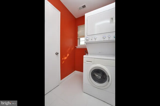 $390,000 | 3 Avandale Court, Mount Laurel, NJ 08054