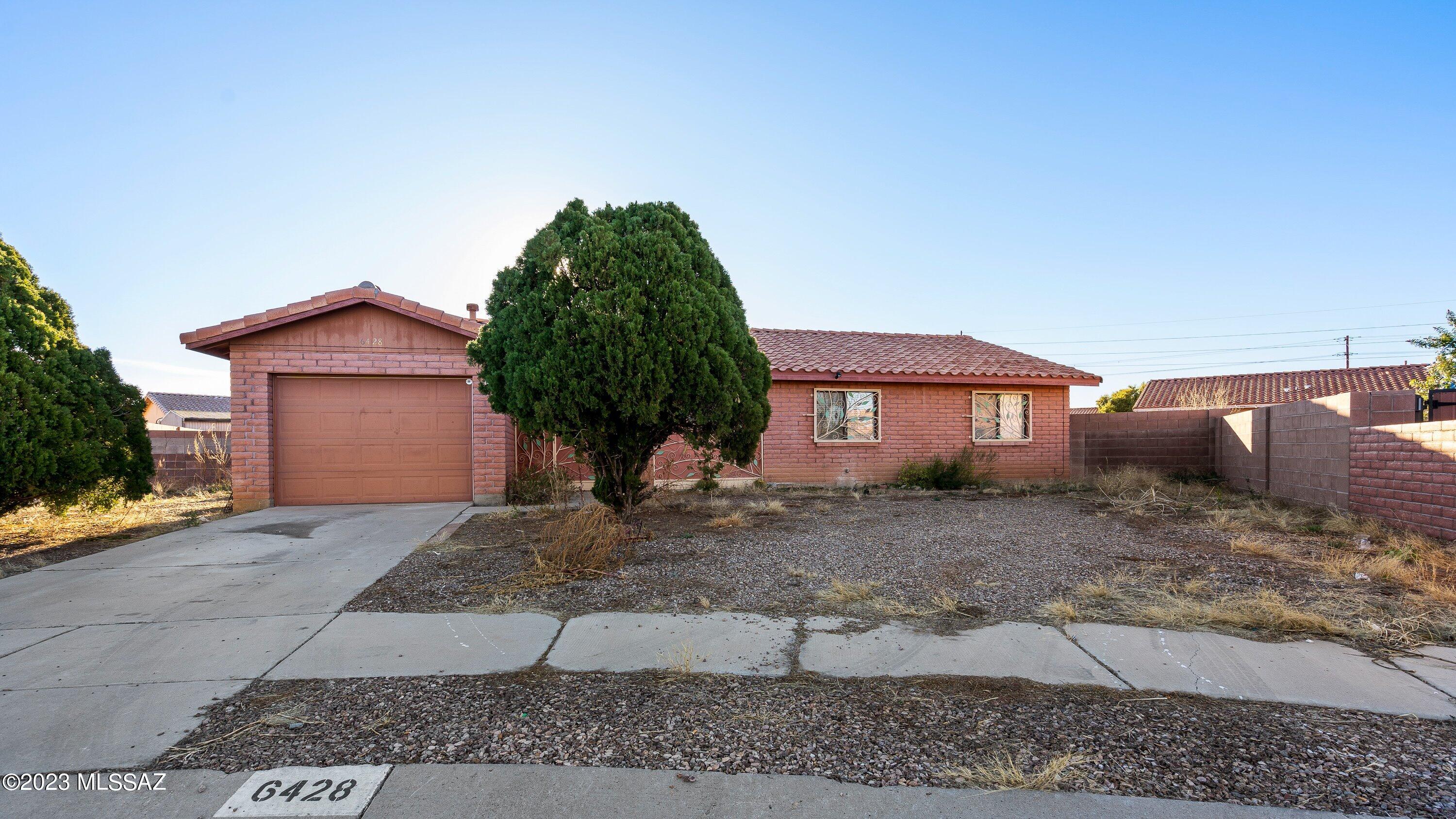 6428 Buckaroo Loop Tucson, AZ 85757 - Photo 1 of 31
